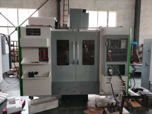 مرکز ماشینکاری عمودی CNC VMC650 ماشینهای فرز CNC محور 3 / 4 / 5