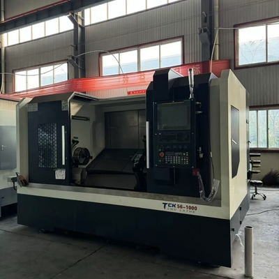 12 ایستگاه ماشین چرخ فلزی کامپیوتری 62mm Spindle Borre Dia 700mm Z Axis Travel 560mm Max Swing Over Bed Dia